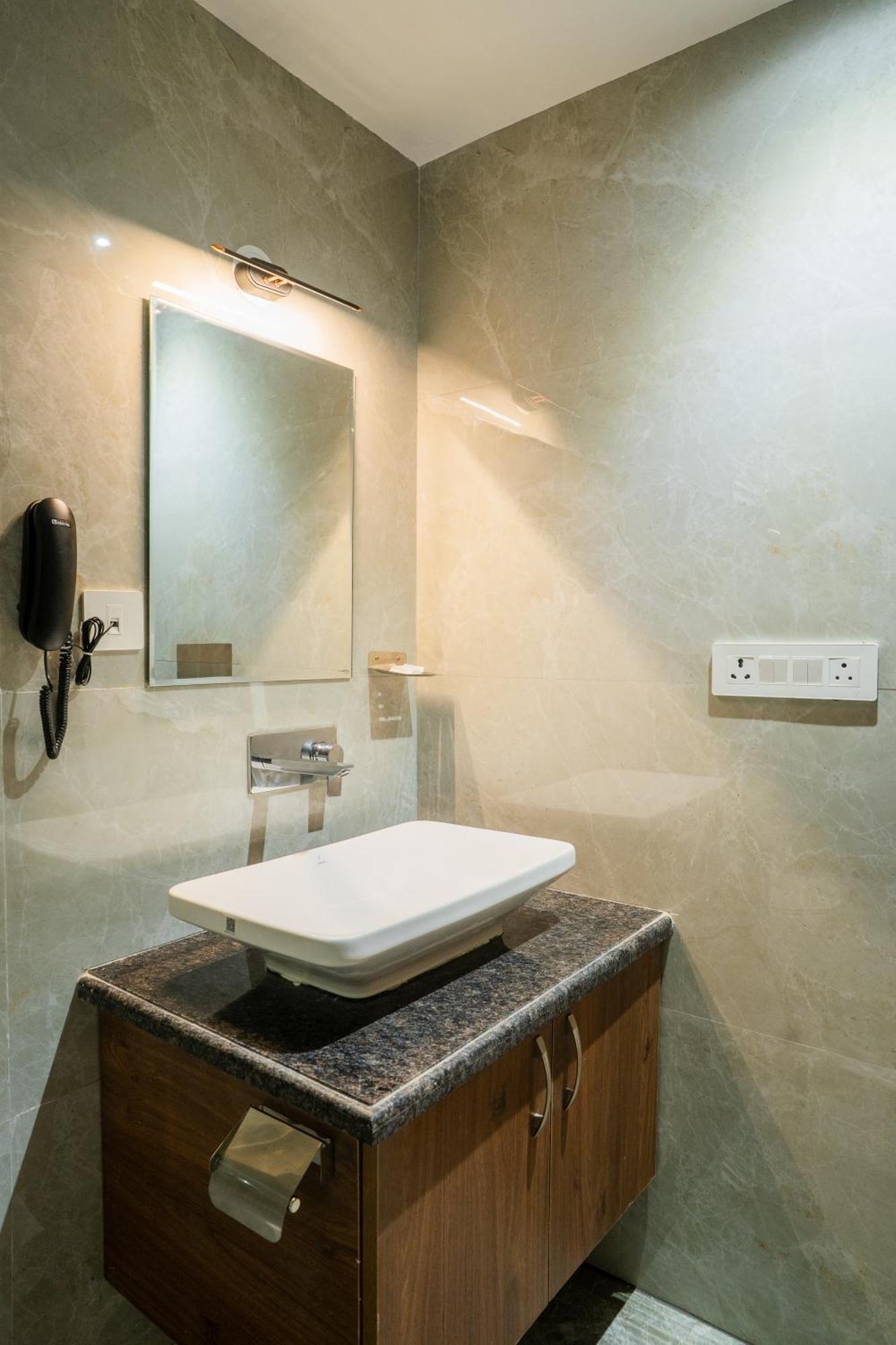 Hotel Royal Prime ชัยปุระ ภายนอก รูปภาพ